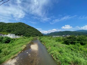 八幡橋から見る屋代川